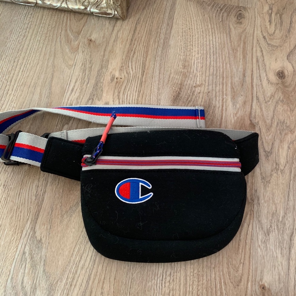 Champion Fanny Pack